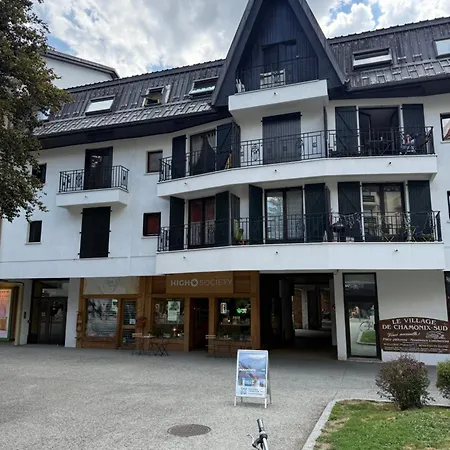 L'ecrin De L'aiguille *